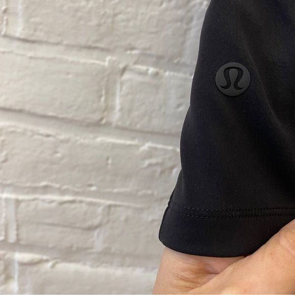 Lululemon || On The Fly Shorts 2.5" Solid Black 4