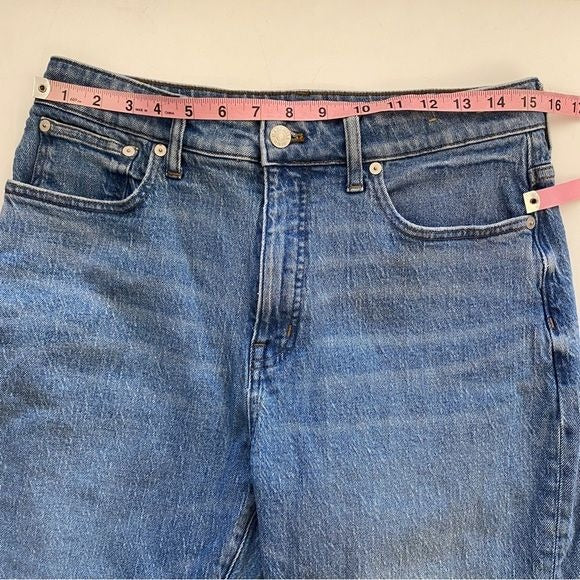 Madewell || The Curvy '90s Straight Jean Mid Wash Denim Blue 30