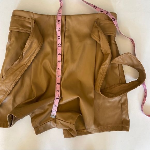 Entro || High Waisted Belted Faux Leather Shoets Tan Brown Medium