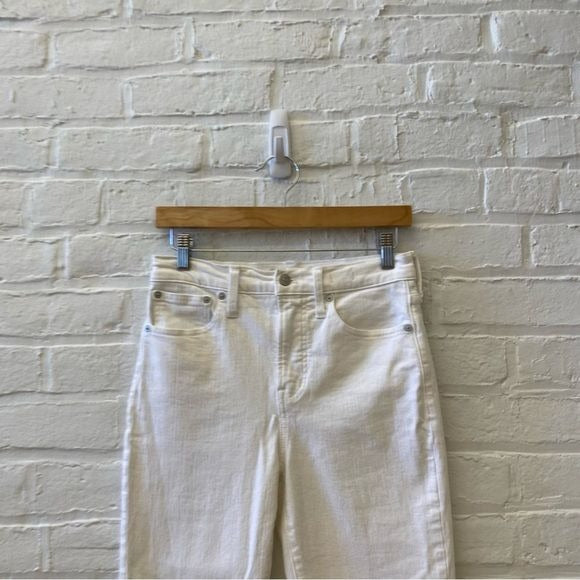 Madewell || The High-Rise Perfect Vintage Jean in Tile White 25