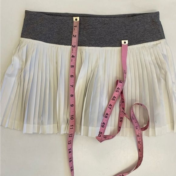 Lululemon || Pleat to Street Skirt Skort Shorts Tennis Running White Grey 4