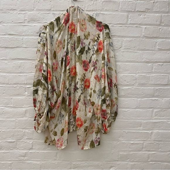 Anthropologie || Marie Shimmer Kimono Floral Metallic Cream Pink OS