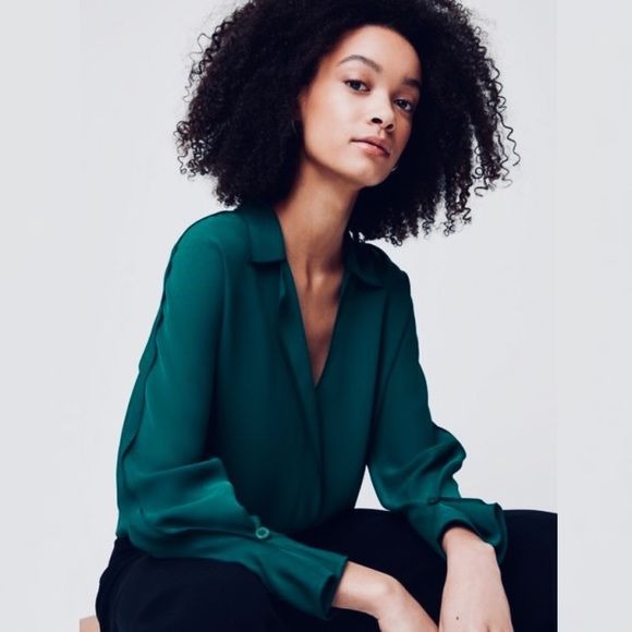 Aritzia || Babaton Martin Blouse Hunter Green XS