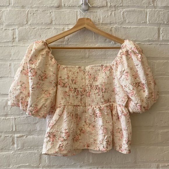 English Factory || Textured Floral Top Puff Sleeve Smocked