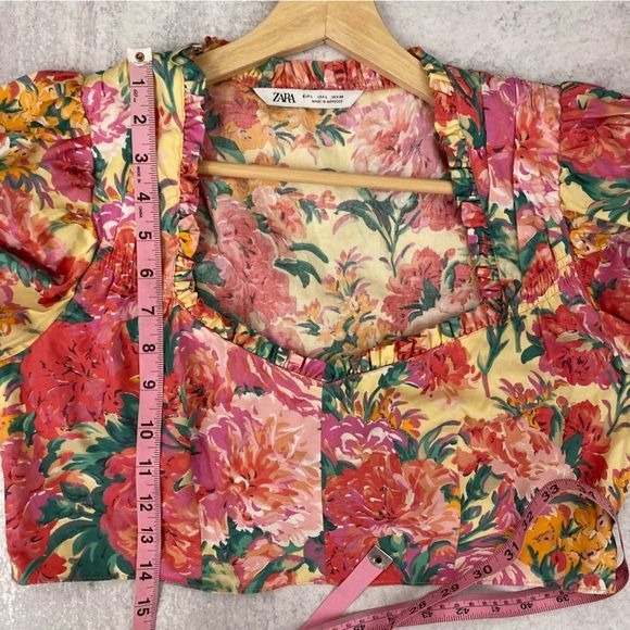 Zara || Puff Sleeve Floral Crop Top Pink Large