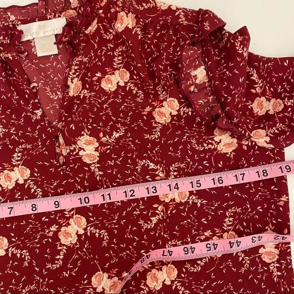 Rachel Parcell || Ruffle Blouse Floral Pink / Magenta XS