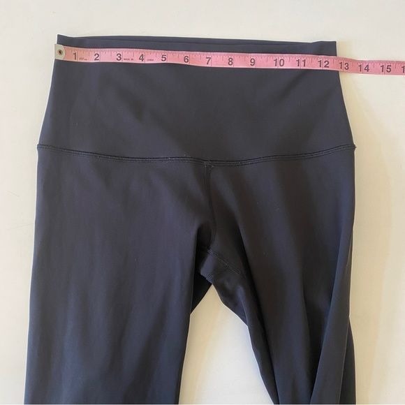 Lululemon || Wunder Under Crop II Special Edition Roll Down Scallop 23" Black