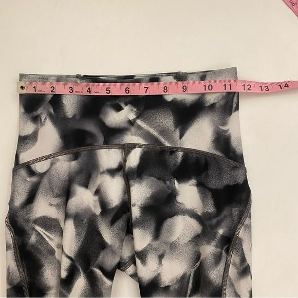 Lululemon || Lululemon Train Times 7/8 Pant 25" Blush Blossom Black White 4