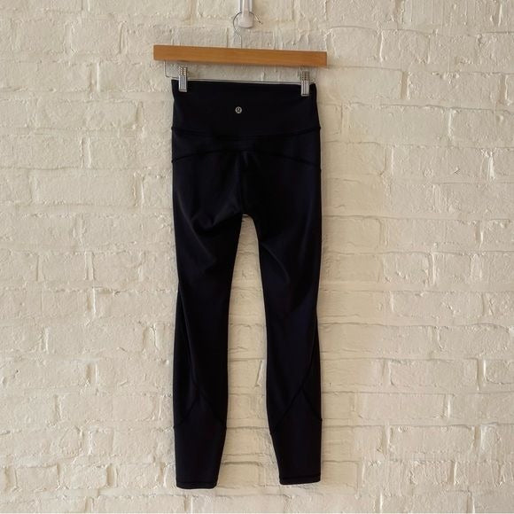 Lululemon || In Movement Tight 25" Everlux Solid Black 4