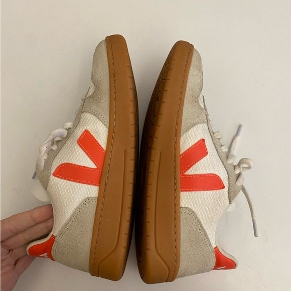 Veja || V-10 Sneakers White Orange Fluo Natural 38