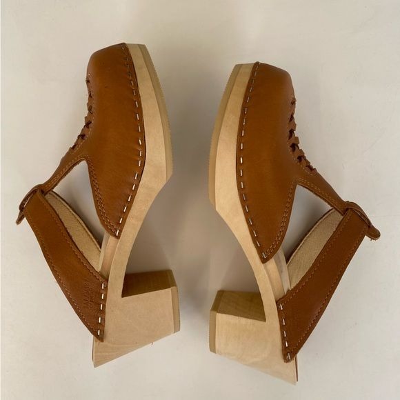 Maguba || Nairobi Clogs Light Brown Tan 40