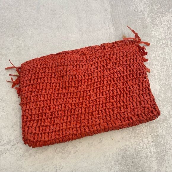 Unbranded || Straw / Raffia Fringe Woven Clutch Red + Natural