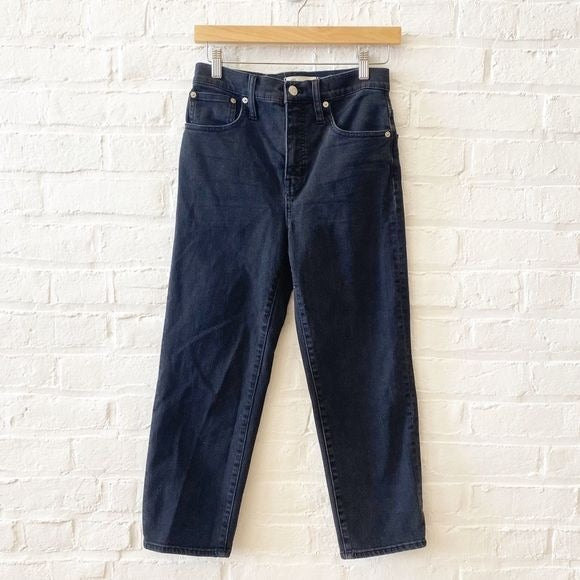 Madewell || Petite Classic Straight Jeans in Lunar Wash 26