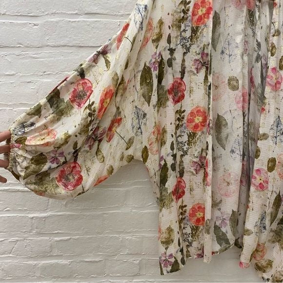 Anthropologie || Marie Shimmer Kimono Floral Metallic Cream Pink OS