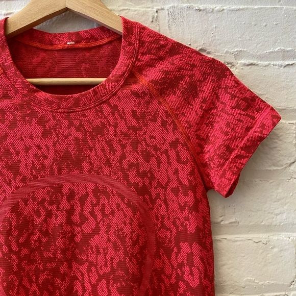 Lululemon || Swiftly Tech Short Sleeve Shirt 2.0 Covered Camo Red Rock Flare 6