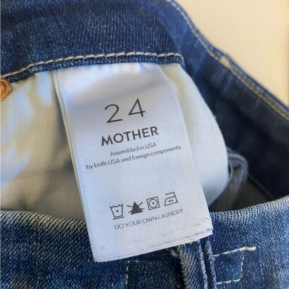 MOTHER || The Pixie Jean in Echoes Distressed Blue 24