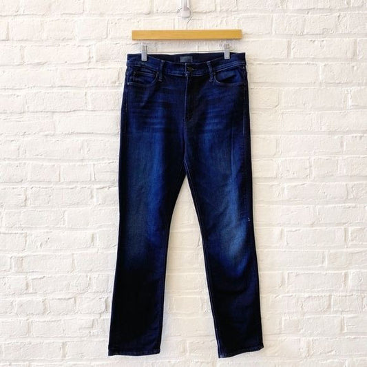 MOTHER || The Mid Rise Dazzler Ankle Jeans in Now Or Never Stretch Dark Blue 30