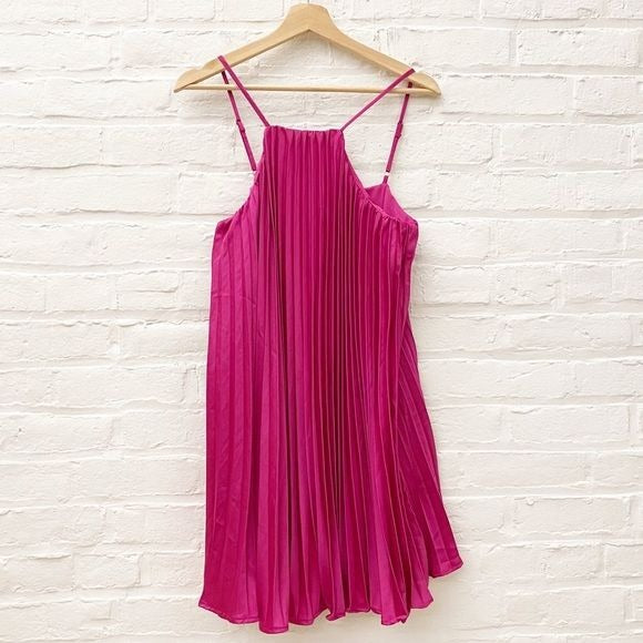 Le Lis || Pleated High Neck Mini Dress Fuchsia Magenta Pink Medium