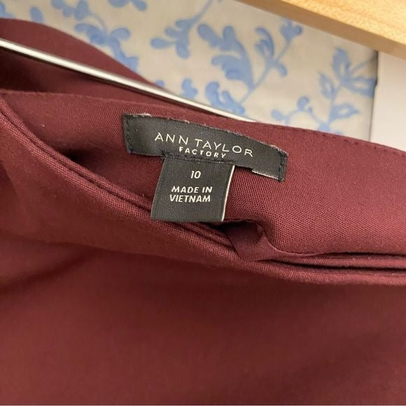 Ann Taylor || Button Pencil Wrap Skirt Maroon 10