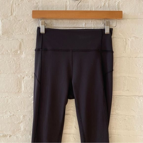 Lululemon || In Movement Tight 25" Everlux Solid Black 4