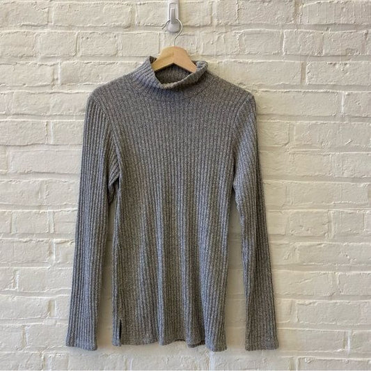 Aritzia || Wilfred Free Buswell Ribbed Mock Neck Long Sleeved Tee Sweater Gray L