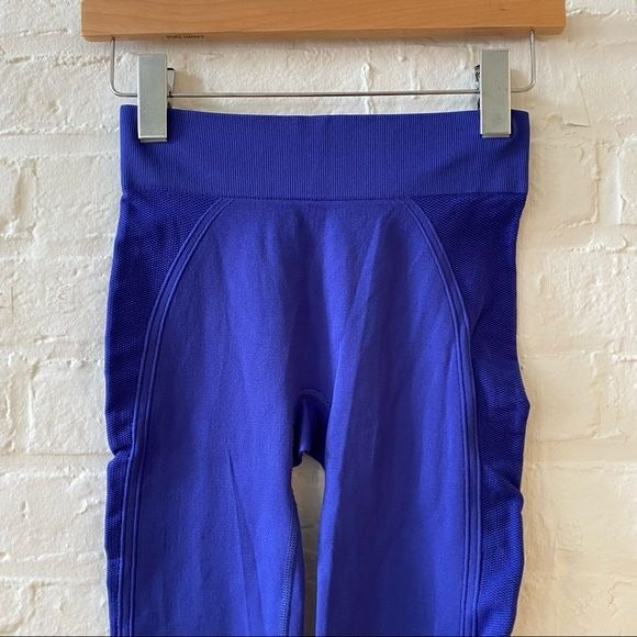 Tory Burch || Tory Sport Seamless Crop Legging in Blue Pigment Royal XS