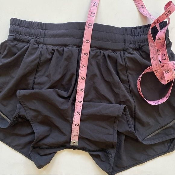 Lululemon || Hotty Hot Short II Long 4" Black Solid 8