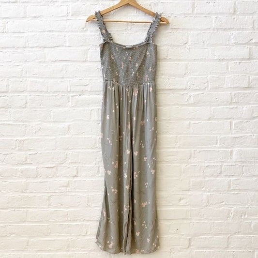 Aritzia || Wilfred Chianti Jumpsuit Smocked Floral Wide Leg Sage Green Small