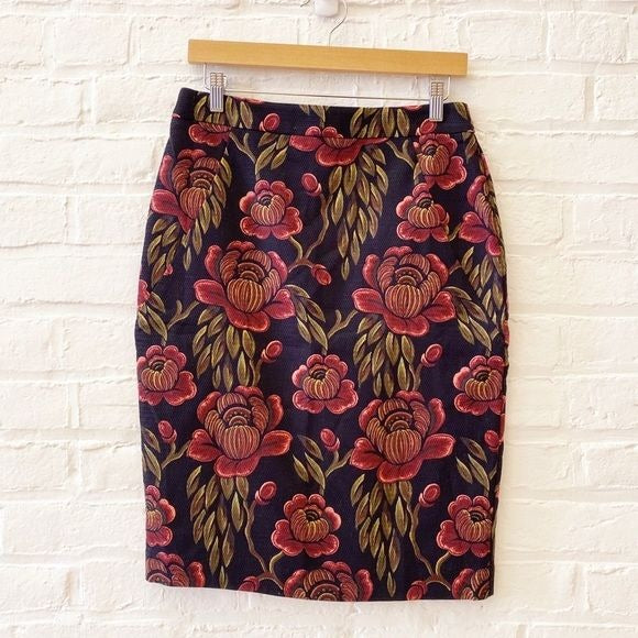 Ann Taylor || Floral Pencil Skirt Navy Red 6 NWT