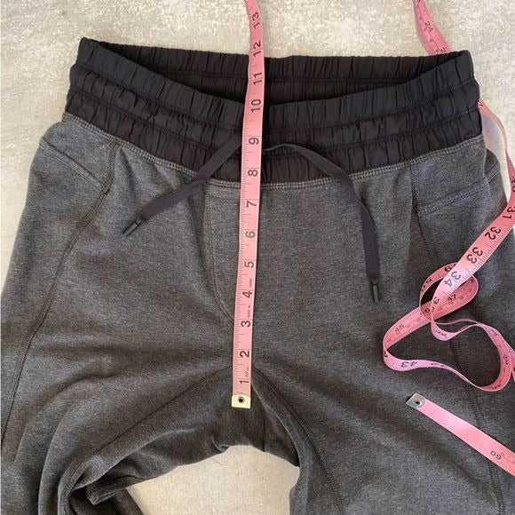 Lululemon || Happy Yin Year Sweatpants Joggers Heathered Black Gray Metal Logo 4