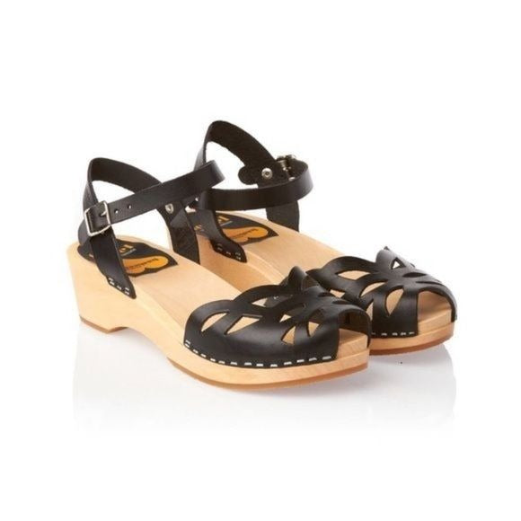 Swedish Hasbeens || Ornament Perforated Leather Clog Sandals Black 40