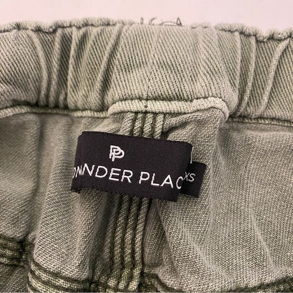 Tuckernuck || Pomander Place Marina Utility Pants Sage Green XS