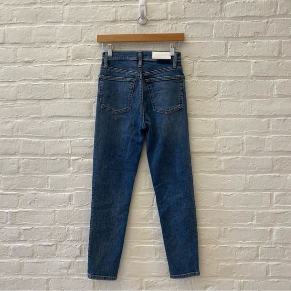 RE/DONE || 90s High Rise Ankle Crop Jeans in Mid 70s Wash Blue 24