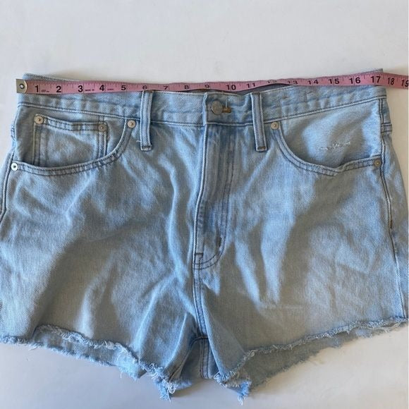 Madewell || Relaxed Denim Shorts Light Wash Cutoffs Raw Hem Blue 30