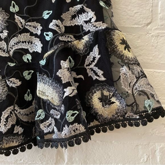 Karina Grimaldi || Samantha Lace Mini Skirt in Swept Away Floral Black Small NWT