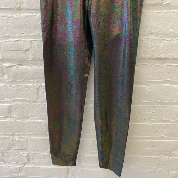 Heroine || Marvel Legging Black Oil Slick Shimmer Metallic Small