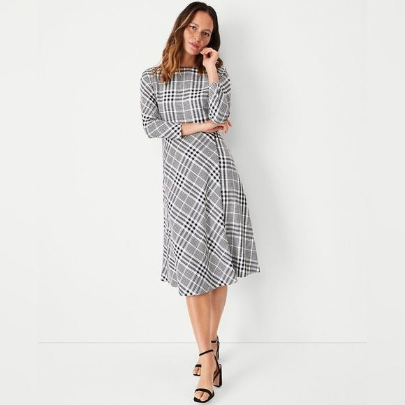 Ann Taylor || Plaid Midi Dress White Black Holiday Christmas 18