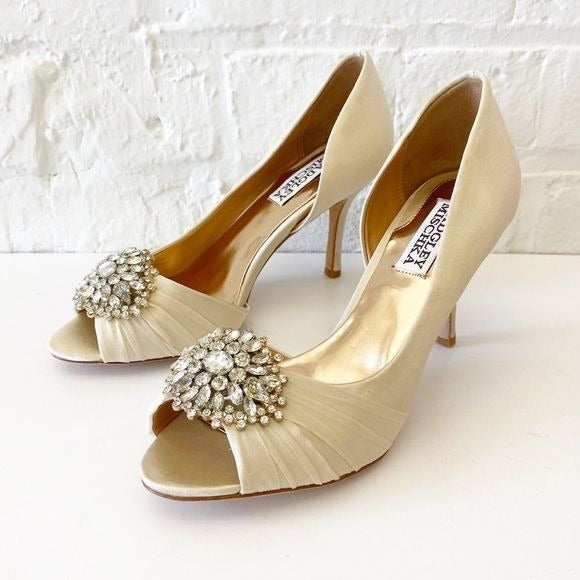 Badgley Mischka || Pearson d'Orsay Pumps Bridal Jeweled Satin Ivory Cream 6.5