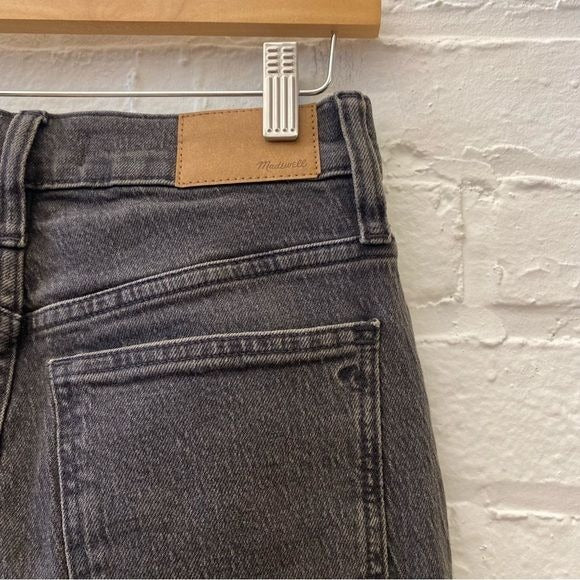 Madewell || The Perfect Vintage Jean in Lunar Wash Black Gray 23