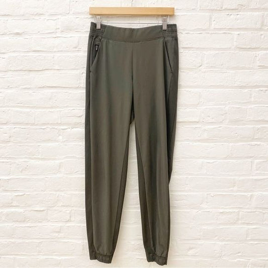 Athleta || Brooklyn Jogger in Mountain Olive Light Green 6T 6 Tall