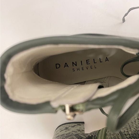 Daniella Shevel || Cleo Snake Boots Booties Lace Up Green 37