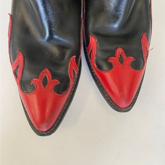 Vintage || Black + Red Cowboy Western Boots 8.5