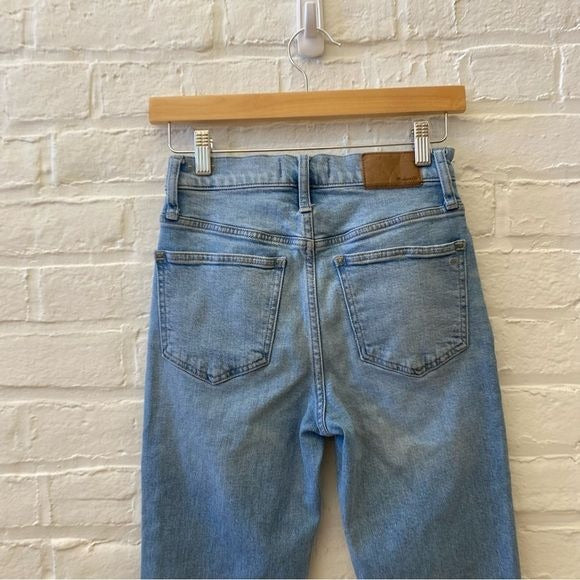 Madewell || Perfect Vintage Jean Light Wash Raw Hem 23