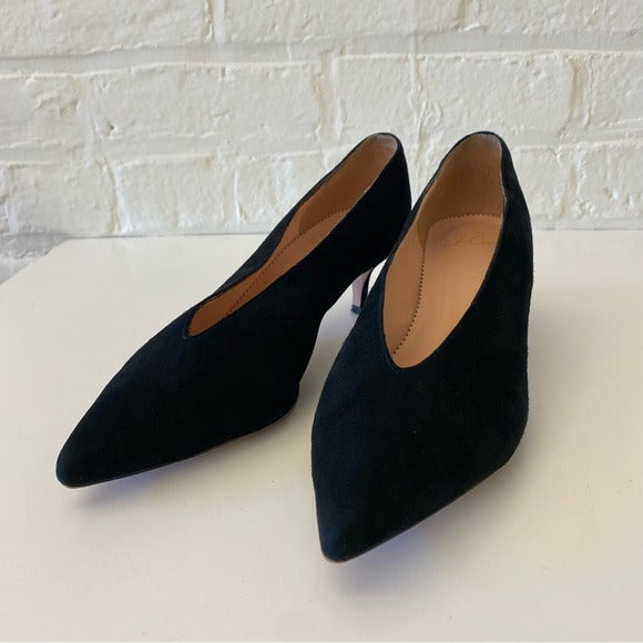 J. Crew || Sophia Closed-V Kitten Heels Black Suede 6.5 AB088